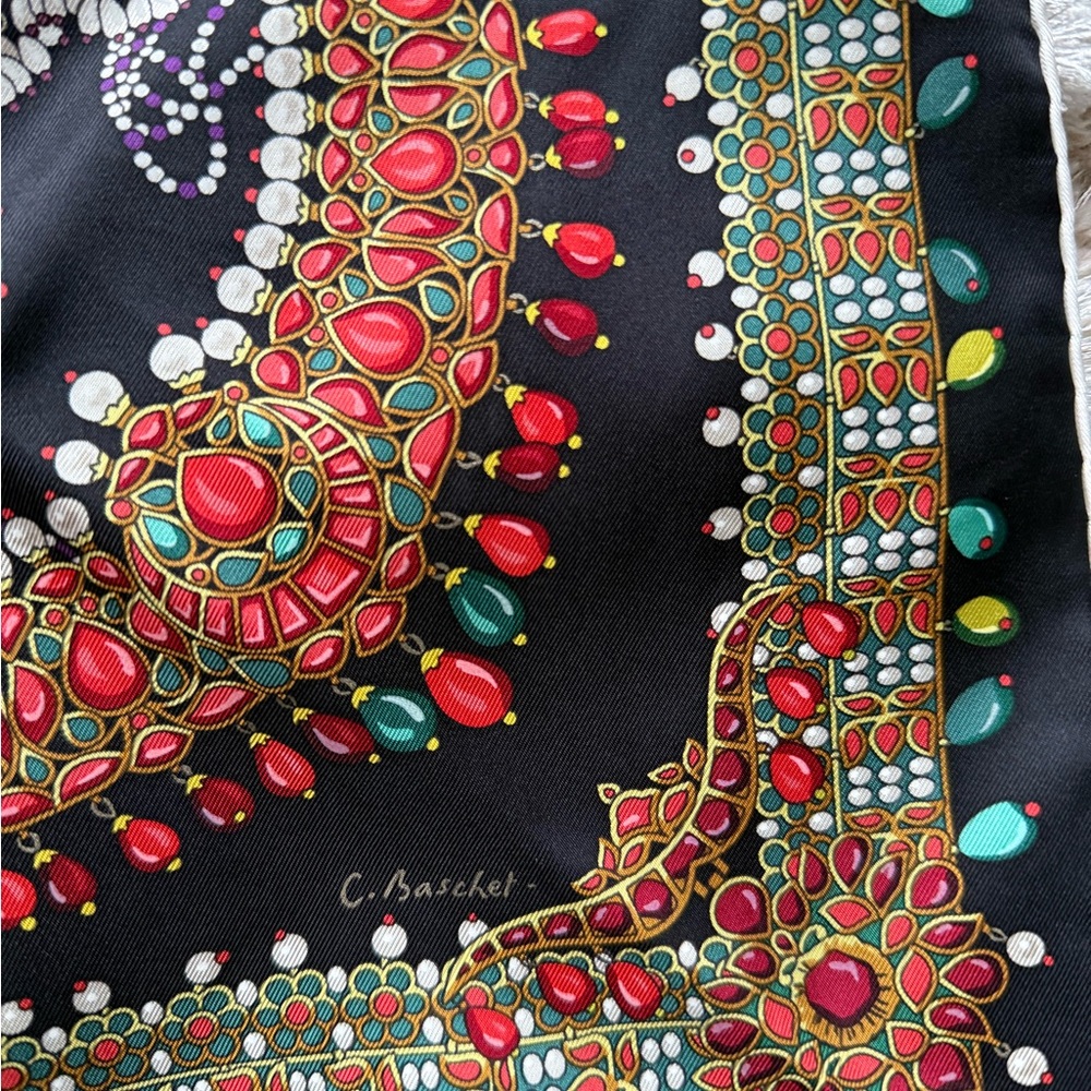 Hermès Brand New Authentic 90 100% Silk Scarf - Picture 5 of 9